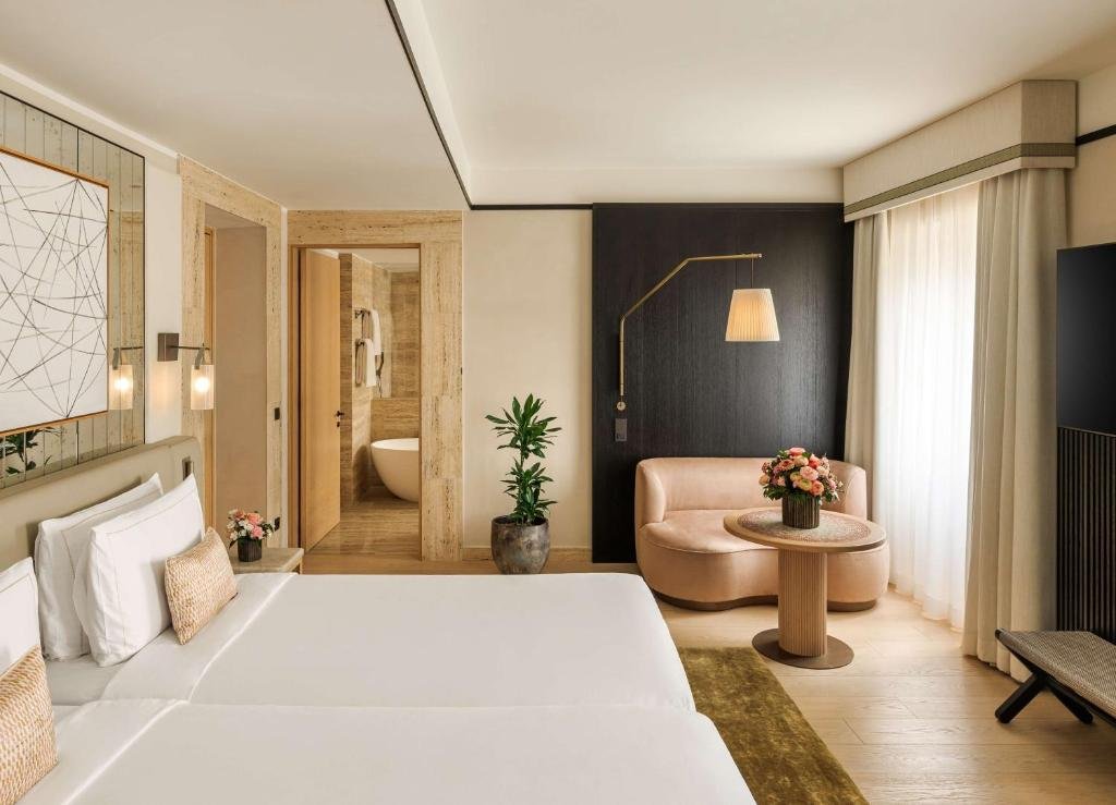 best hotels in Milan