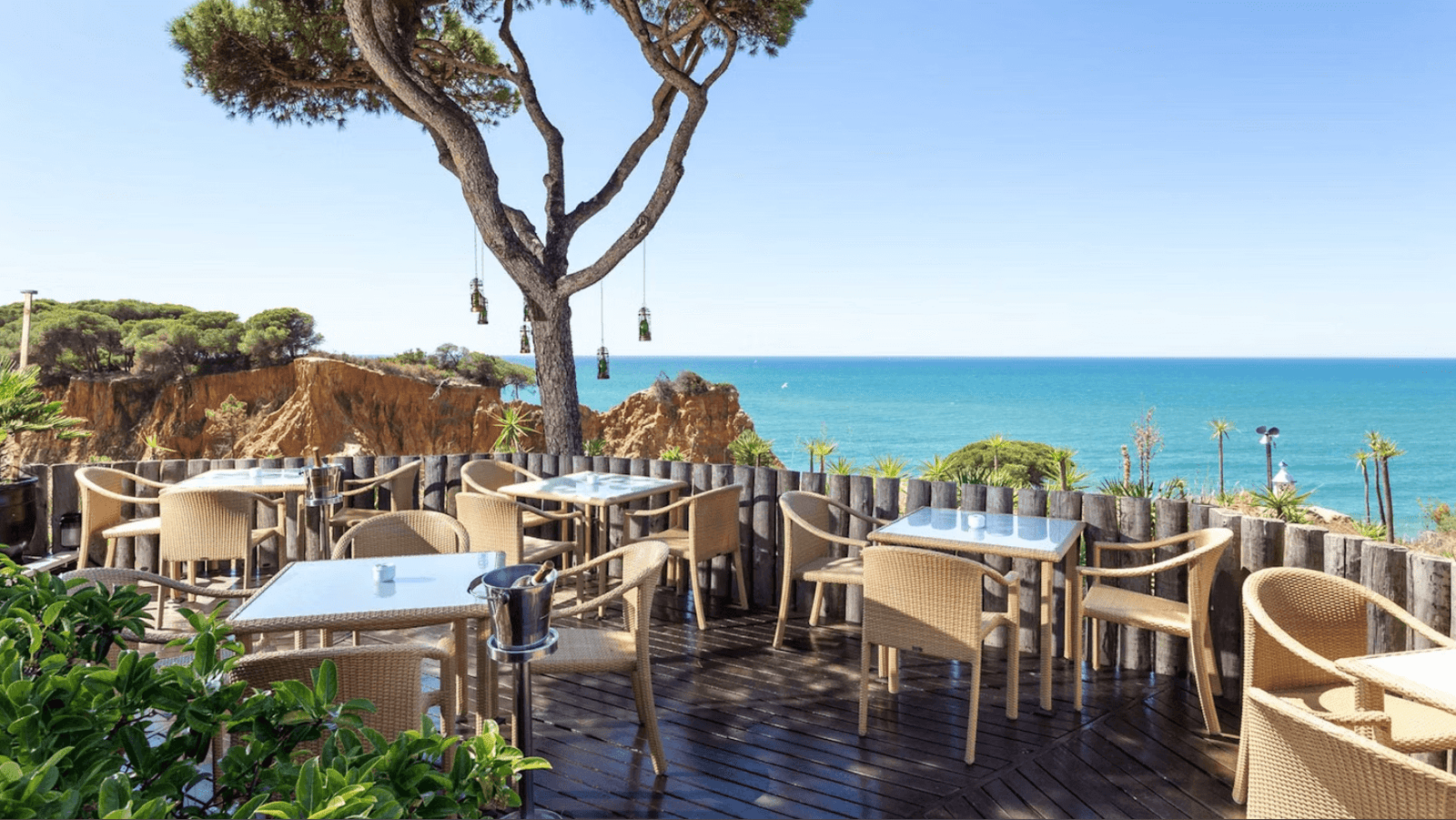 8 Best Hotels in Algarve Portugal for an Unbeatable Experience!