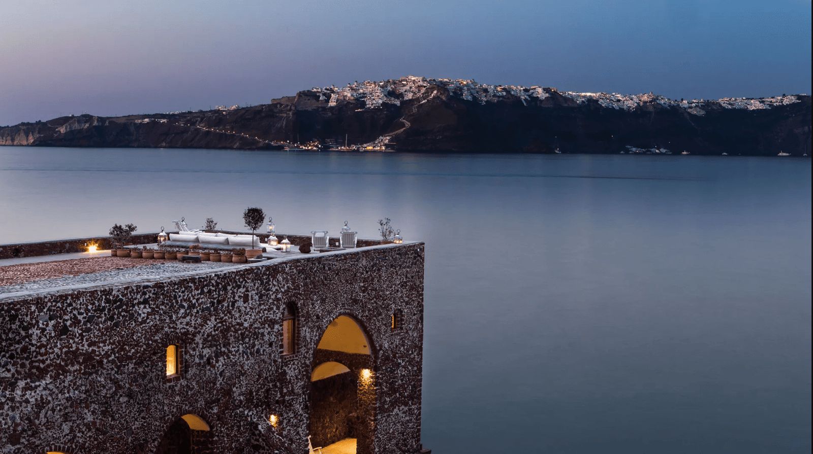 Best Honeymoon Locations in Greece: Where to Stay & Why in 2025