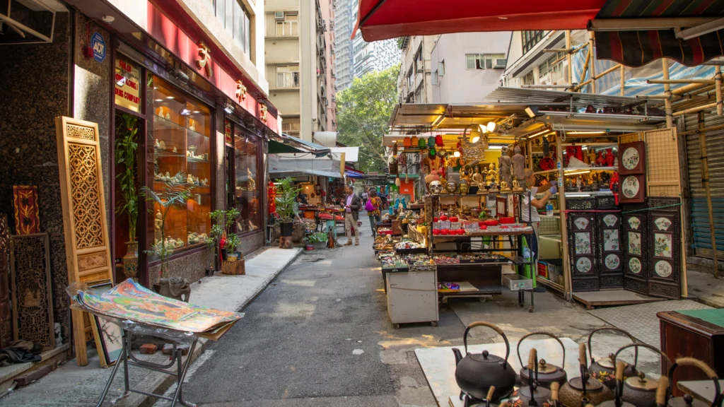 tourist spots in hong kong island