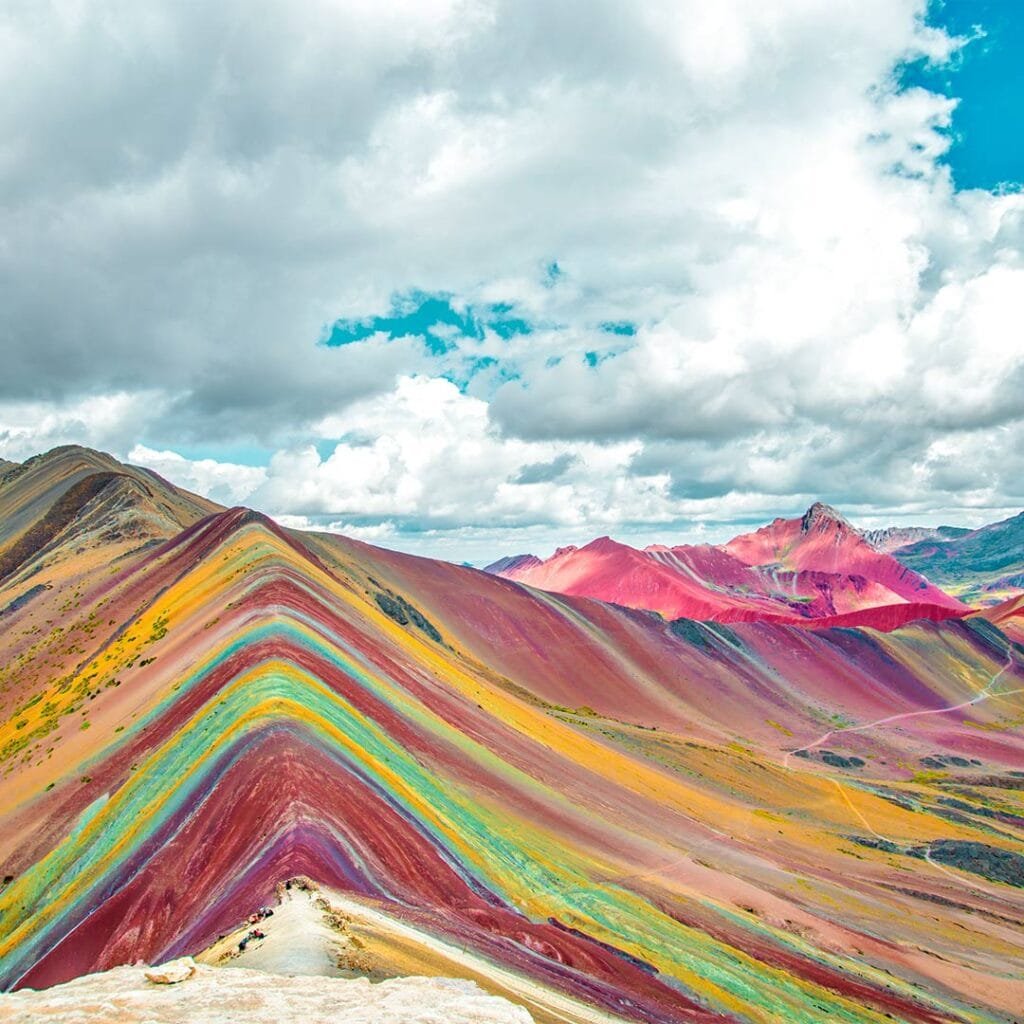 rainbow mountains peru