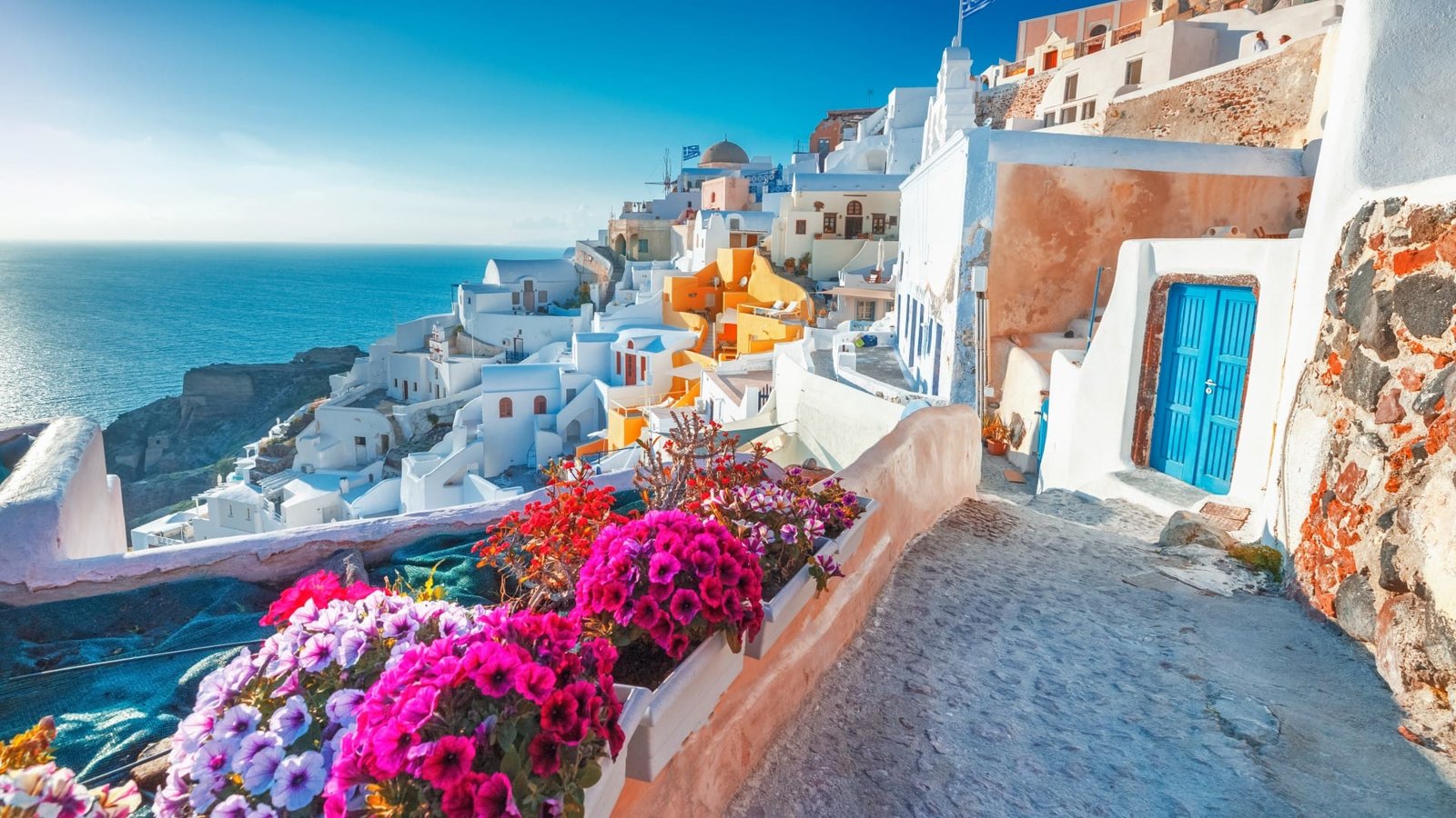 Best Month to Visit Greece: A Seasonal Guide for Every Traveler