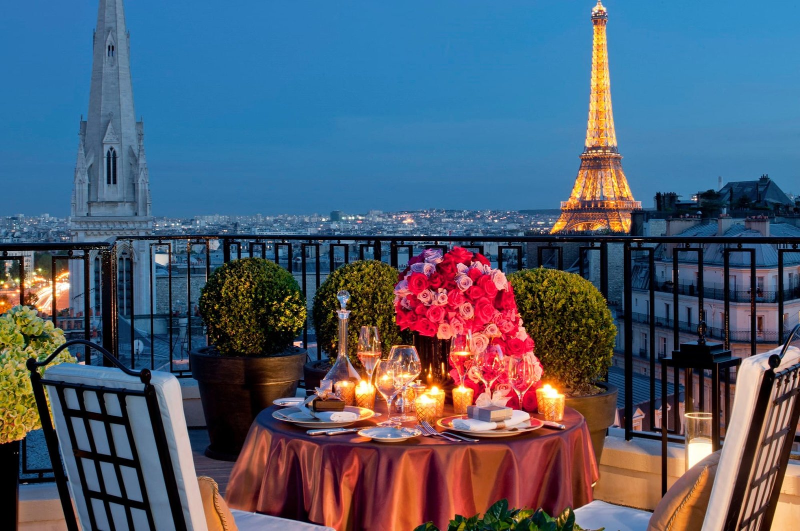 10 Best Places for Anniversary Trip to Celebrate Love and Milestones