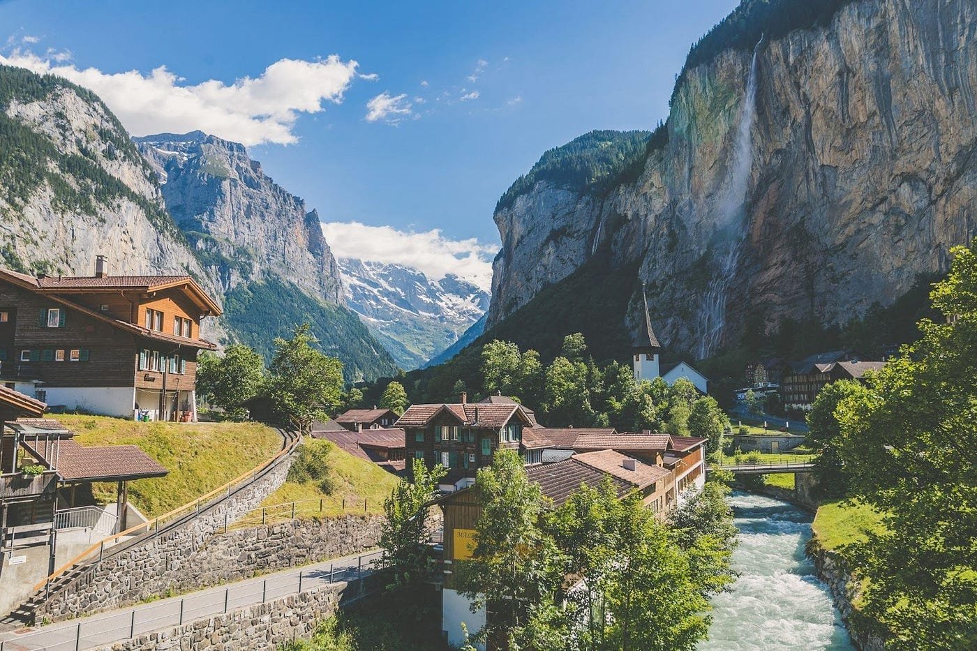 Best Time to Visit Switzerland – A Complete Guide to Alpine Beauty Year-Round