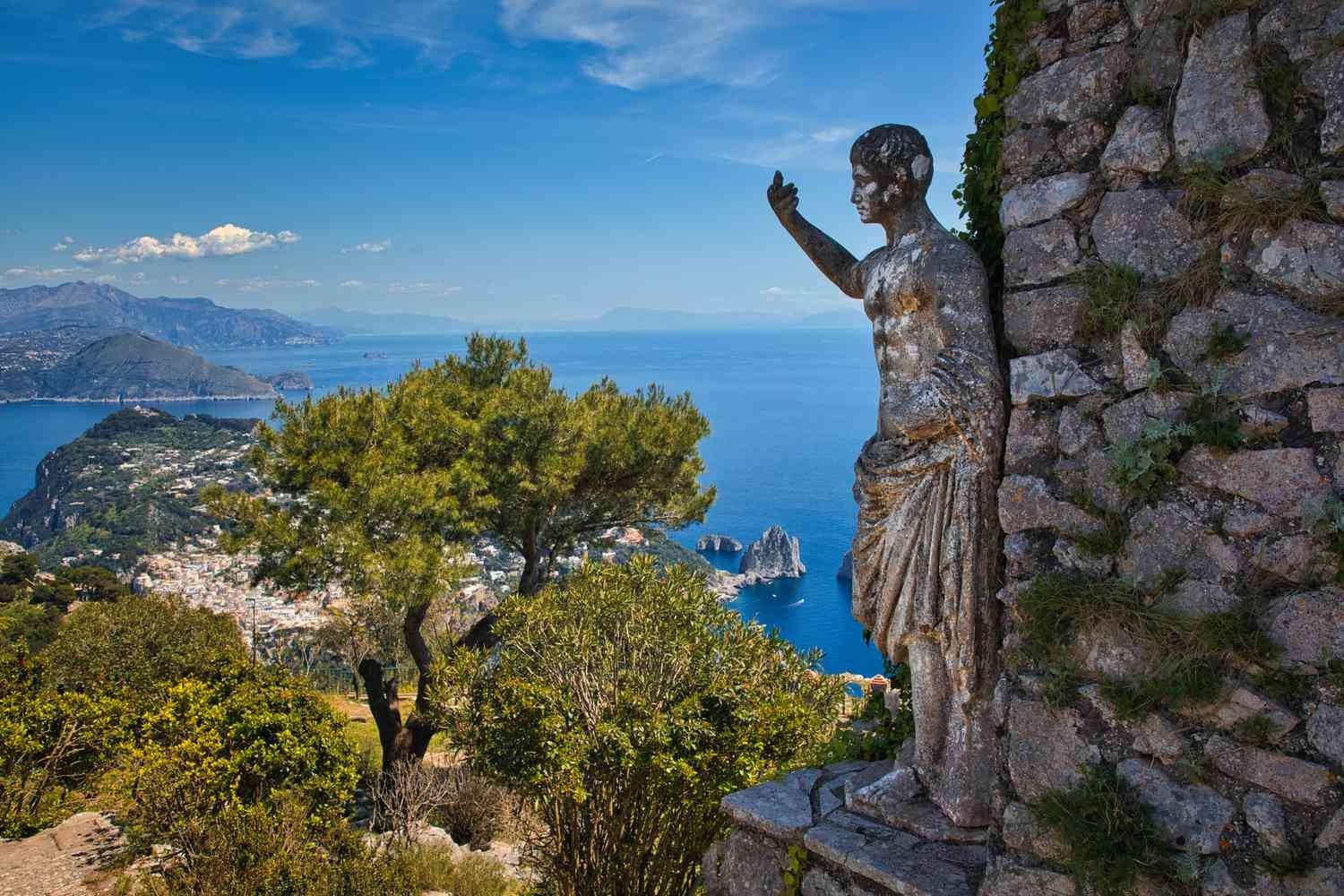 Capri Island Travel Guide: Attractions, Weather, Things to Do & Travel Tips