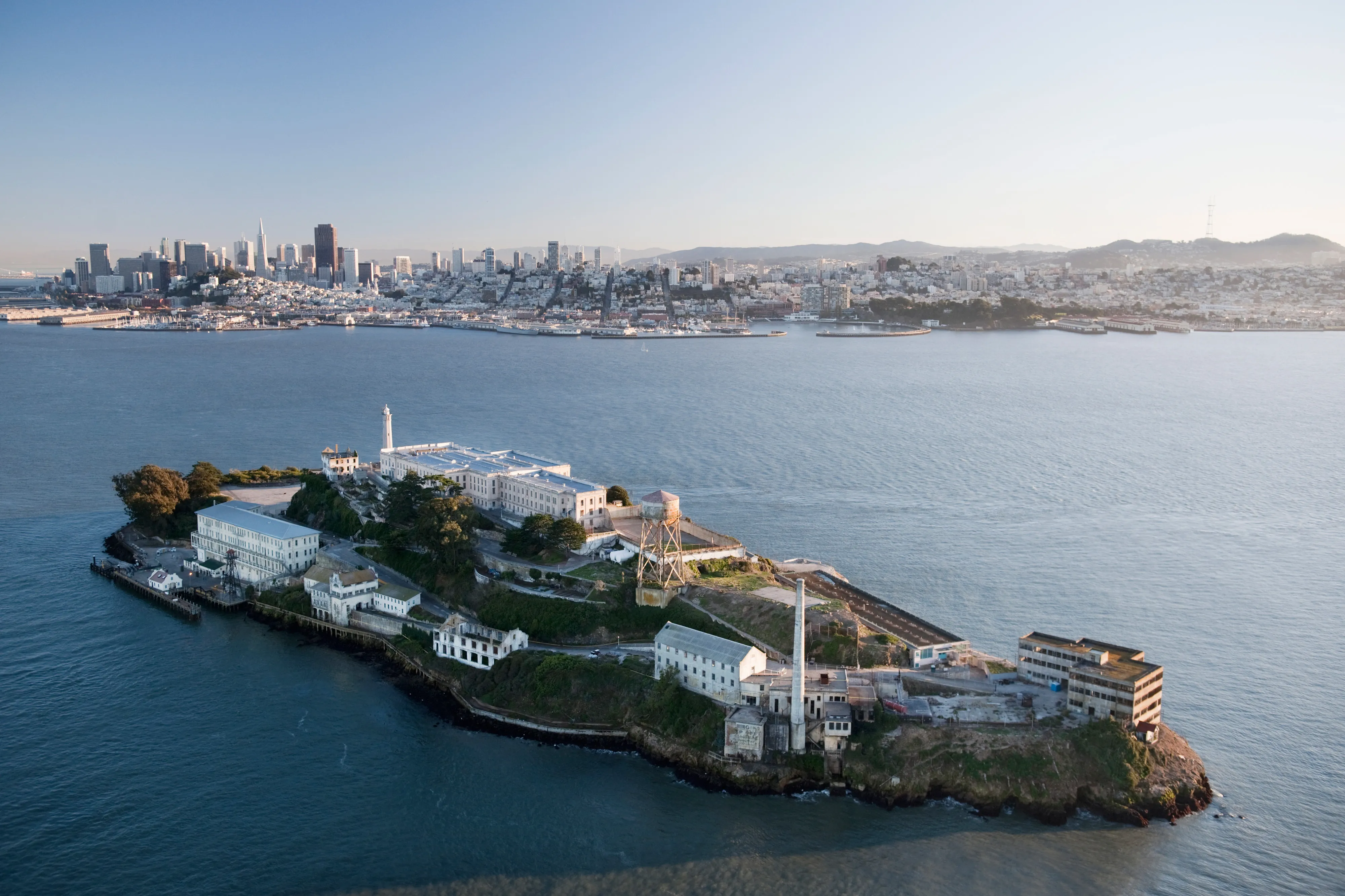 California — travel guide cover