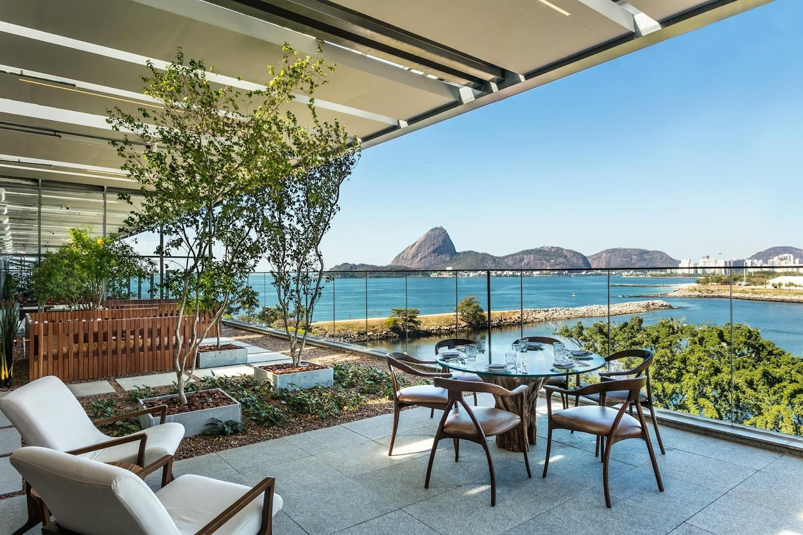 10 Must-Visit Restaurants in Rio de Janeiro (Including Copacabana Favorites)