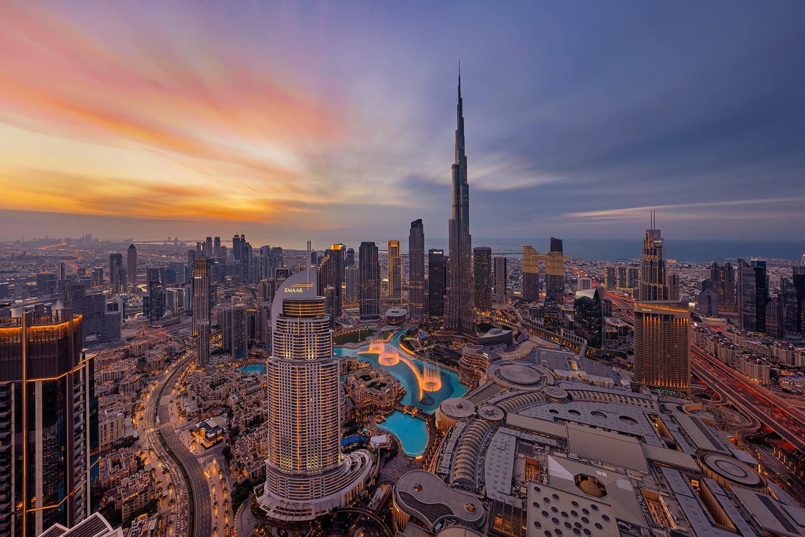 Does a US Citizen Need Visa for Dubai? Complete UAE Travel Guide 2026