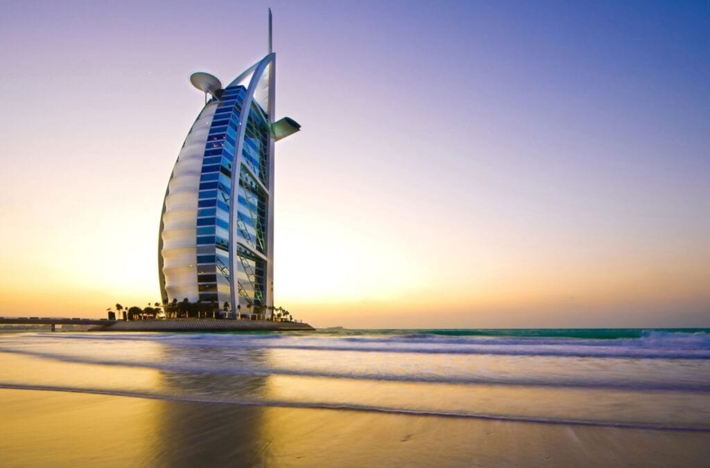 does a US citizen need visa for Dubai