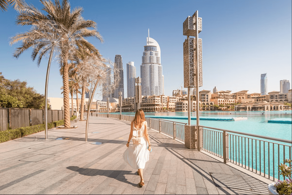 traveling to Dubai as a woman
